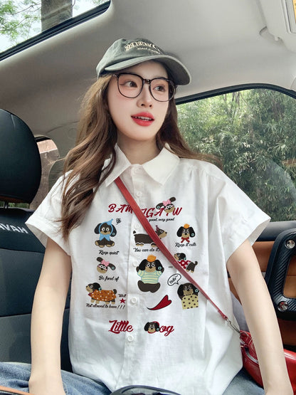 Women's white short-sleeved shirt with flutter sleeves, perfect for summer, loose fit, relaxed style, retro, unique, and youthful look.