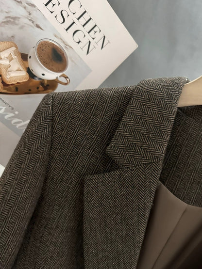Brown herringbone wool blazer for women, new autumn/winter 2025 style, youthful and trendy.