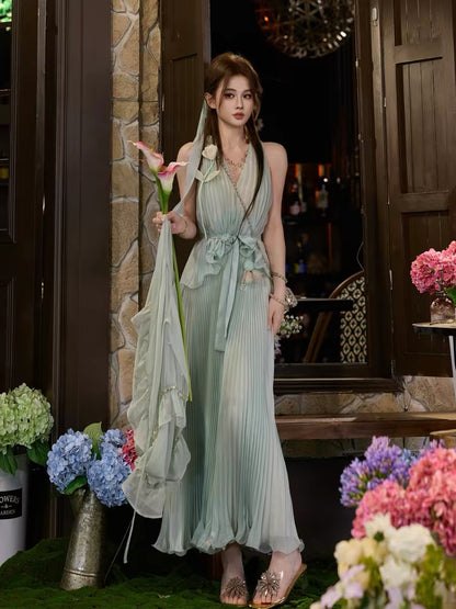 TUNTUN Spring/Summer "Mint Forest" Ethereal Sleeveless V-Neck Dress with Layered Ruffles and Pleats