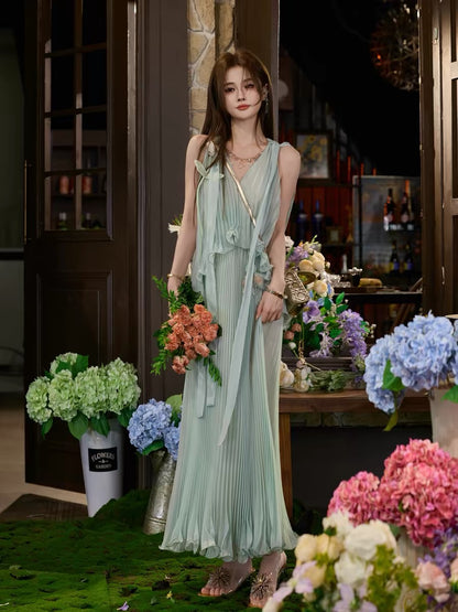 TUNTUN Spring/Summer "Mint Forest" Ethereal Sleeveless V-Neck Dress with Layered Ruffles and Pleats