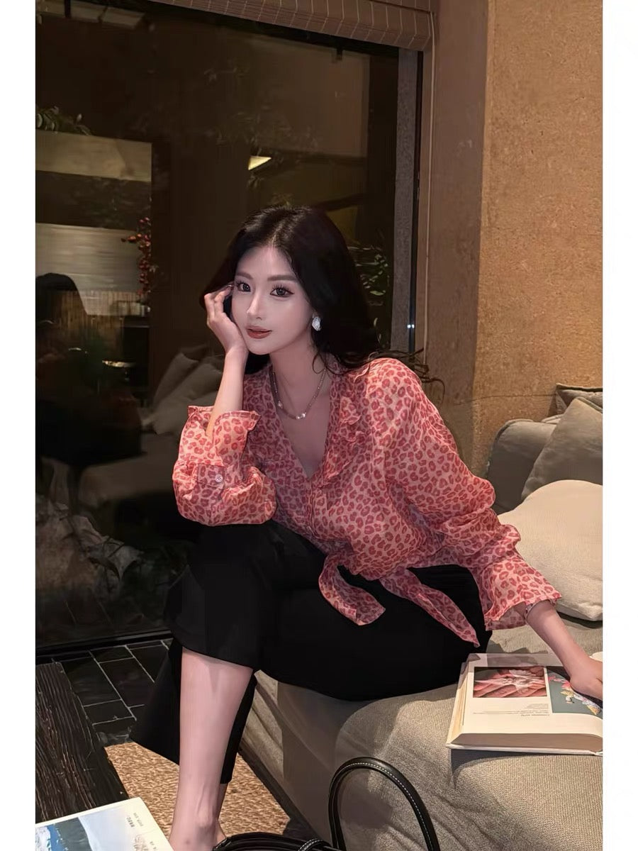 Lida NEW DADADA "Old Dreams in Silk" – Women's French-style ruffled chiffon blouse; elegant V-neck, slimming fit.