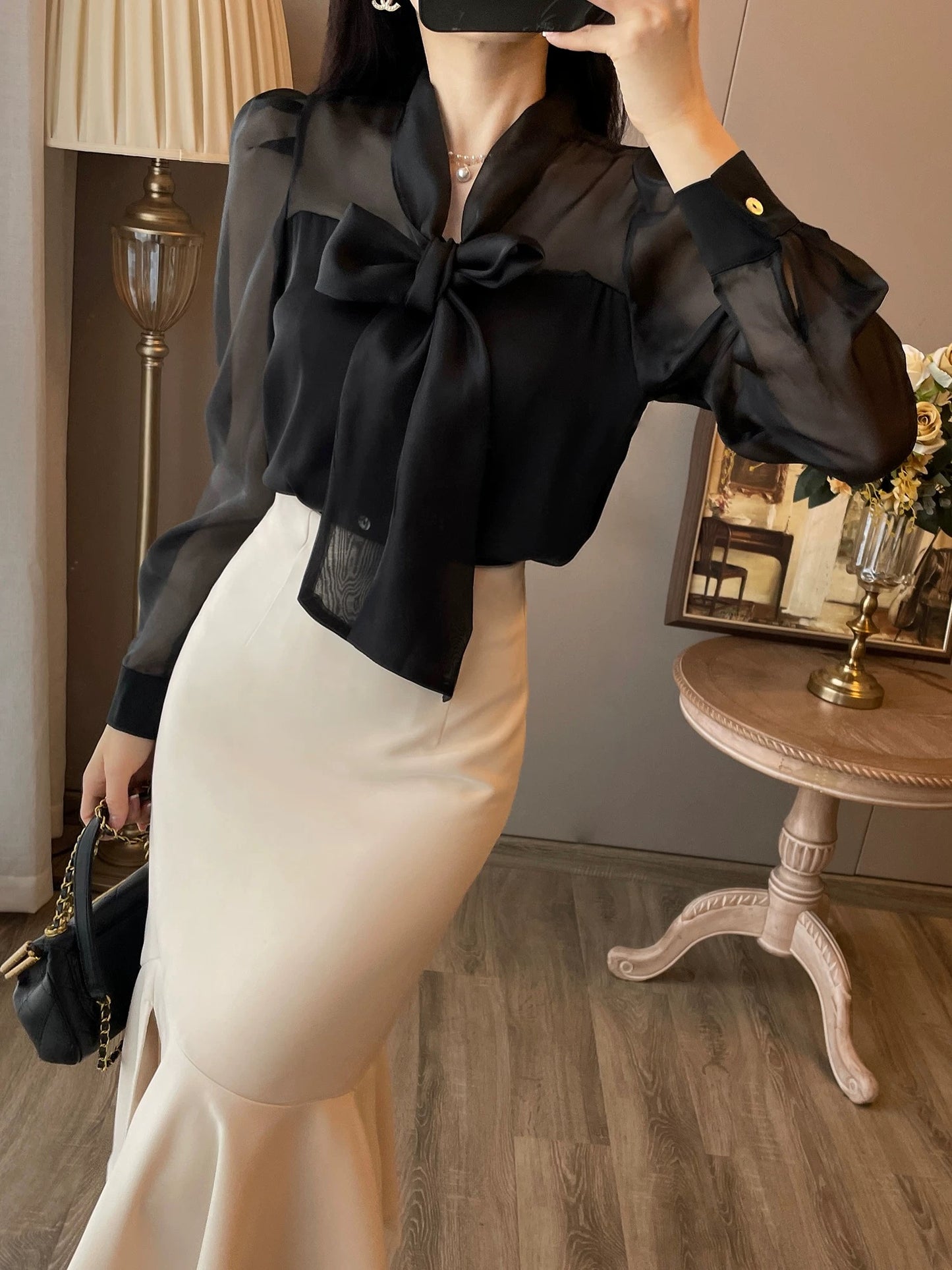 Satin high-end long-sleeved shirt black 2024 autumn new women's bow shirt design niche