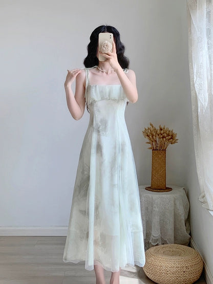 Summer 2024 new women's skirt super fairy fairy skirt waist slimming French light luxury suspender dress