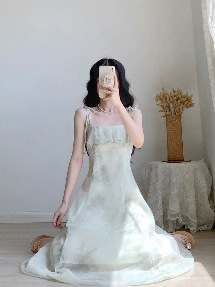 Summer 2024 new women's skirt super fairy fairy skirt waist slimming French light luxury suspender dress