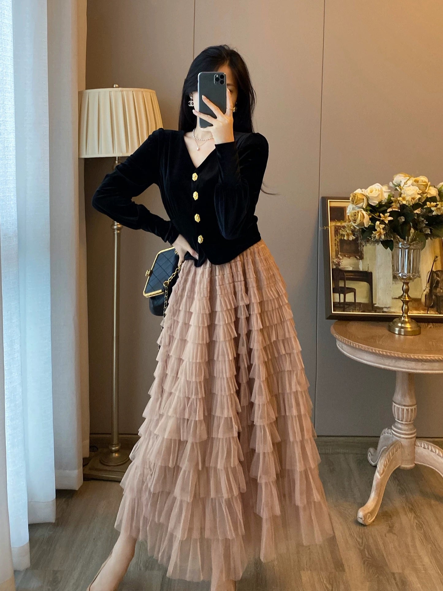 French retro style two-piece suit for women winter new velvet top mesh cake skirt dress