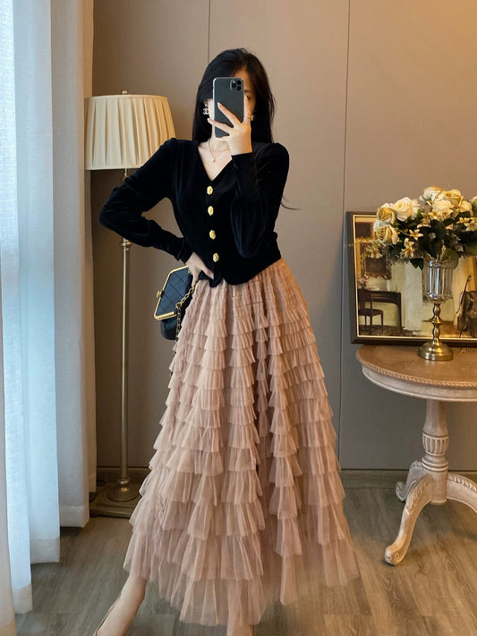 French retro style two-piece suit for women winter new velvet top mesh cake skirt dress