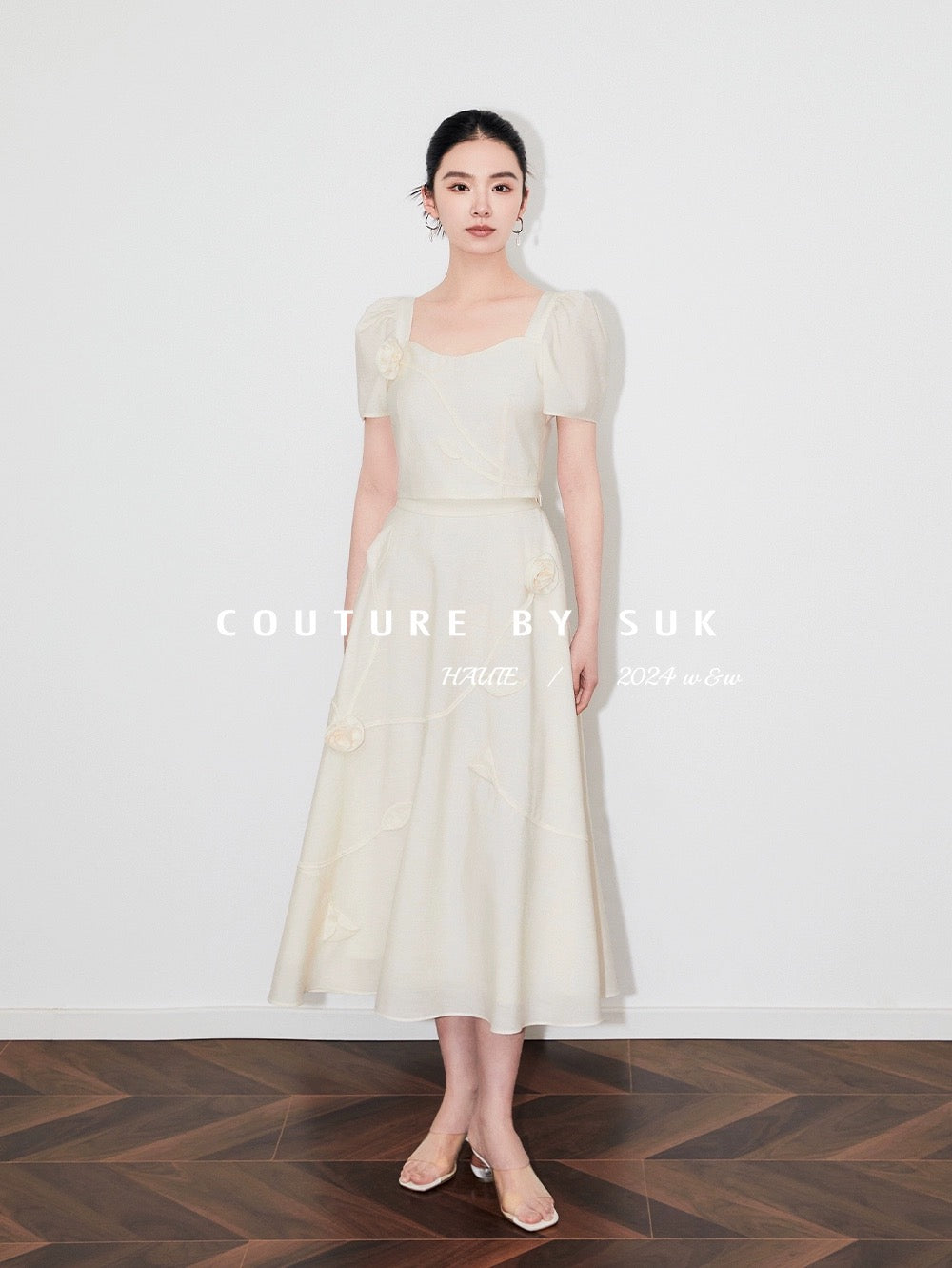 SUK Alice in Dreamland! Three-dimensional flower design short top + high waist umbrella skirt suit French gentle style