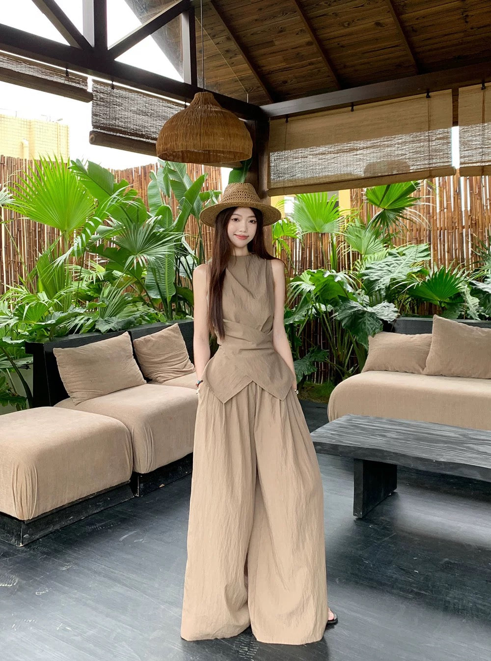 Fashion temperament suit design niche cross waist round neck vest women summer loose casual pants two-piece suit