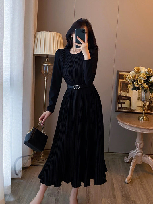 Little black dress 2024 autumn and winter new slim fit A-line pleated skirt bottoming mid-length black dress temperament long skirt