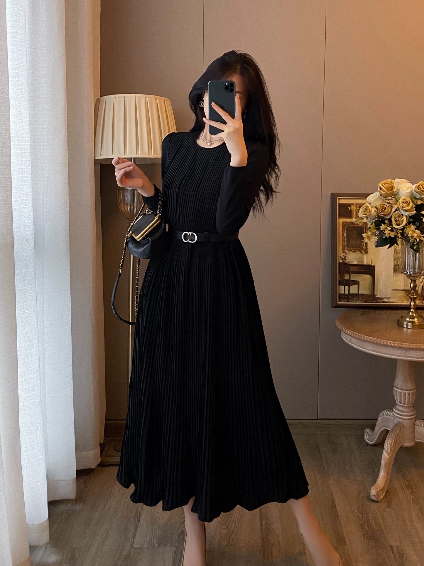 Little black dress 2024 autumn and winter new slim fit A-line pleated skirt bottoming mid-length black dress temperament long skirt