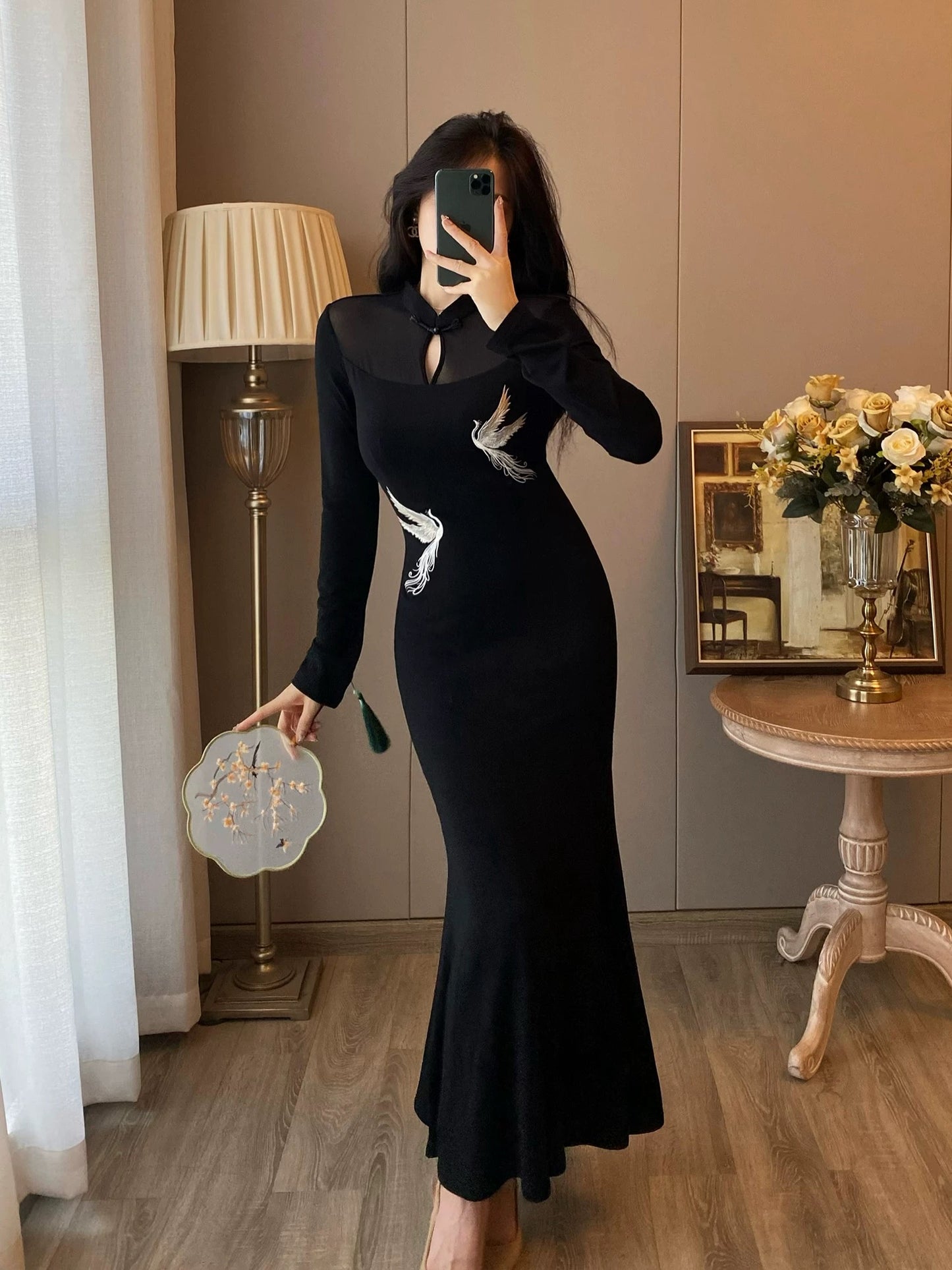 New Chinese style improved cheongsam dress for women 2024 autumn and winter new black knitted skirt temperament fishtail long skirt