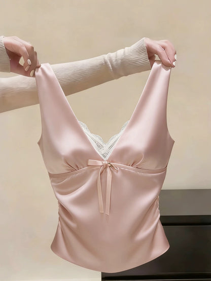 Korean-style chic V-neck camisole featuring pink lace paneling—a unique, beautiful, and versatile new summer top for women.