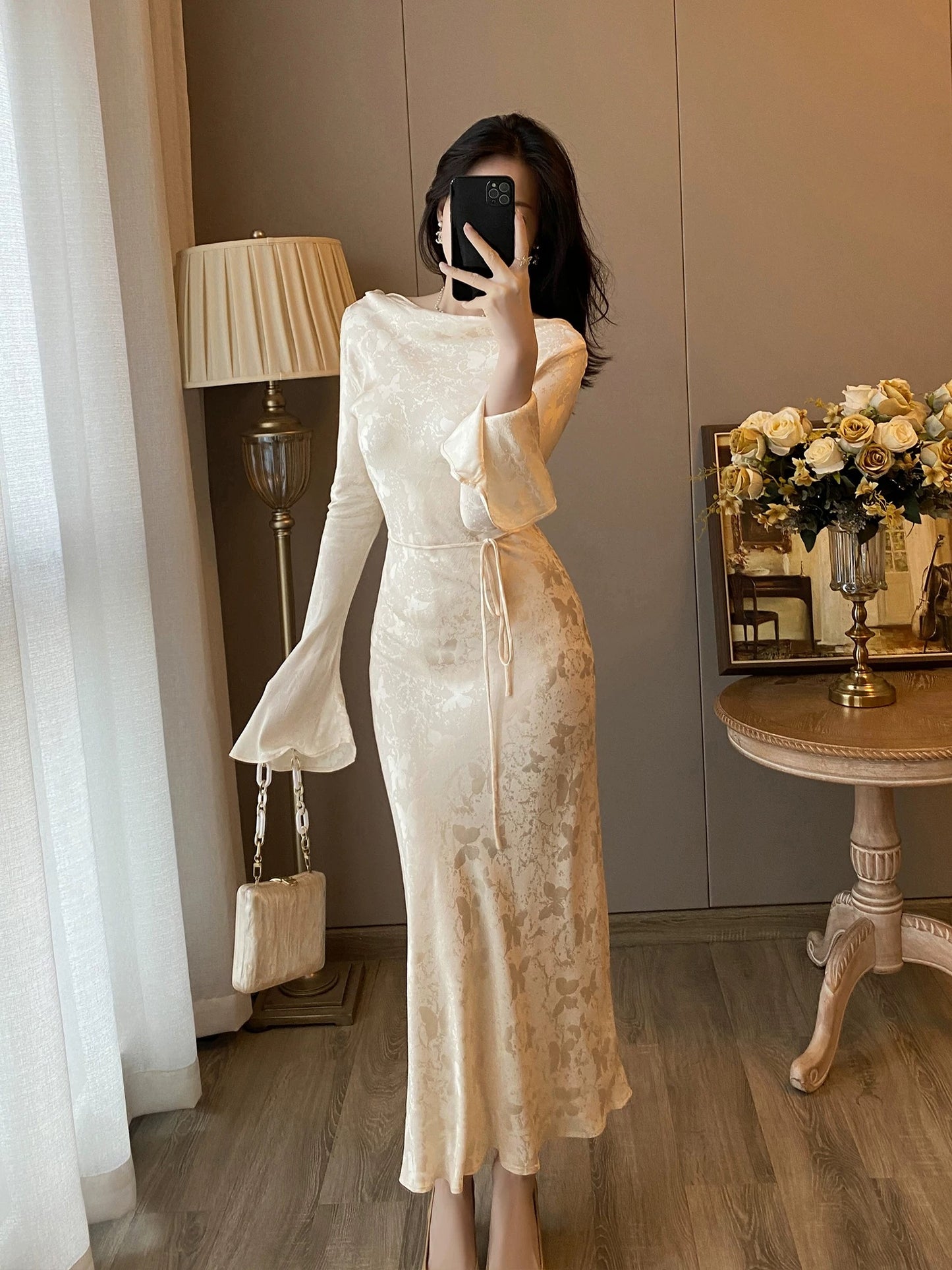 New Chinese style long-sleeved dress for women 2024 autumn new style super good-looking temperament slim retro hip-covering long dress