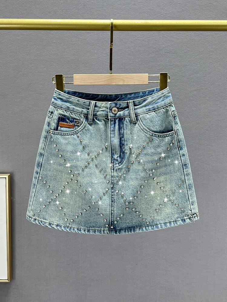 Diamond-encrusted denim skirt women's short skirt 2024 new summer high-waist slimming European station hip-covering skirt trend