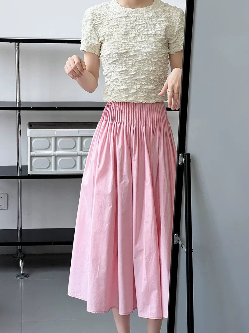 2026 Spring/Summer Women's High-Waisted A-Line White Pleated Midi Skirt with Elastic Waist and Flowing Flow