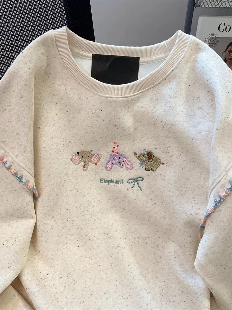 Cute and cozy colorful polka dot cartoon embroidered sweatshirt for women, early autumn Korean style, sweet, fashionable, youthful and stylish top.