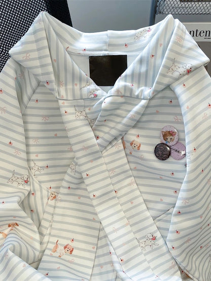 Artistic striped hooded sweatshirt with drawstring, perfect for early autumn, Korean style, with a soft, relaxed feel