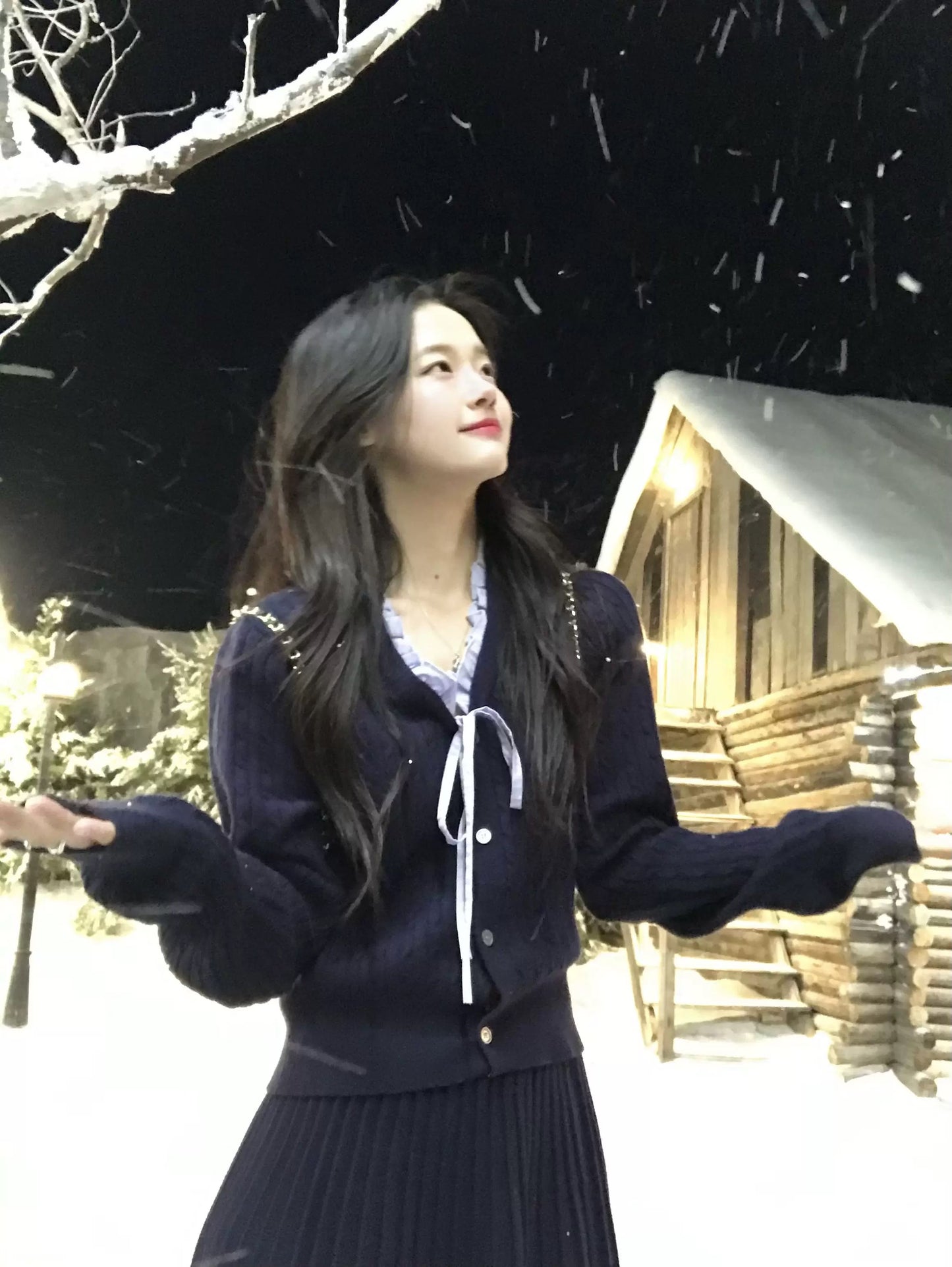 Korean chic atmosphere early autumn outfit suit long-sleeved knitted cardigan top skirt rich daughter two-piece suit