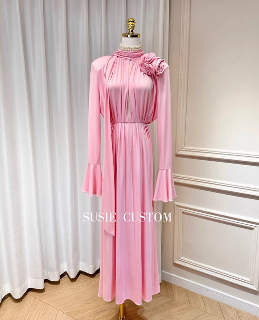 High-end design, hollow collar, shoulder pads, three-dimensional flower scarf, waist-cinching straps, high slit, wide hem long skirt