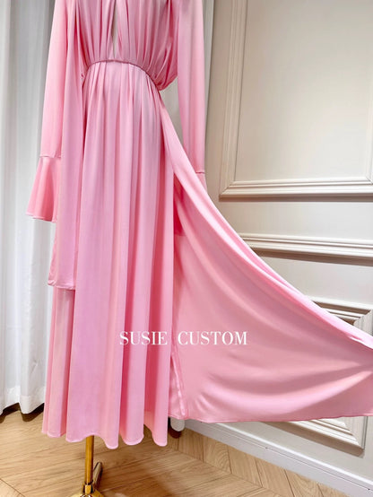 High-end design, hollow collar, shoulder pads, three-dimensional flower scarf, waist-cinching straps, high slit, wide hem long skirt