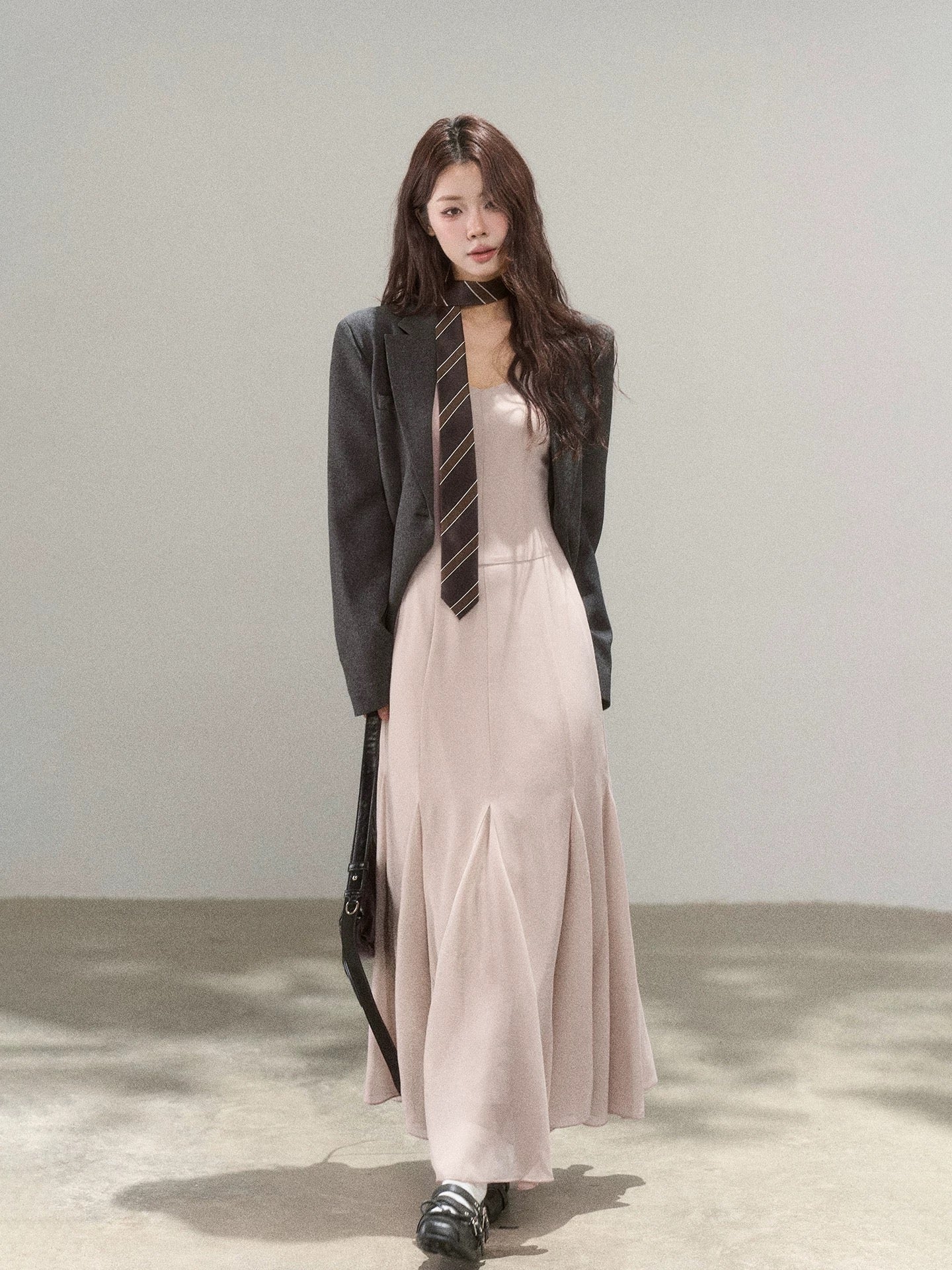 A Little Wild Berry French-Style Slip Dress for Women, Spring 2026 New Arrival, Slim Fit, Fashionable and Elegant Sleeveless Long Dress
