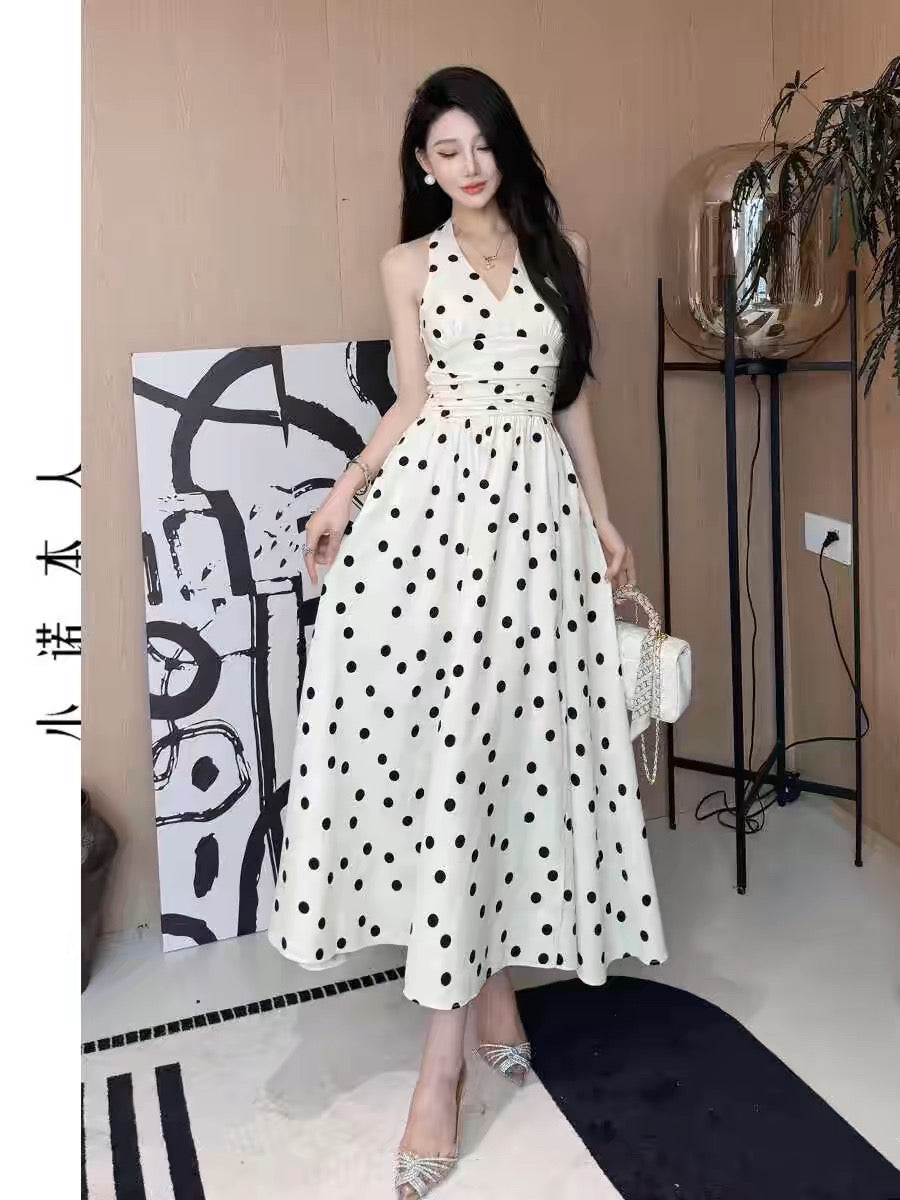 Xiaonuo's own v-neck halter dress polka-dot backless large swing skirt for vacation, stunning temperament, waist-cinching long skirt 2494