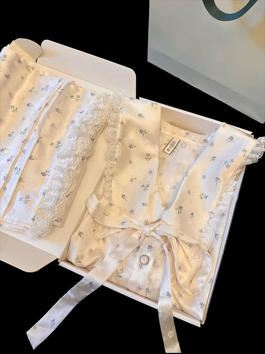 New spring and summer pastoral style long-sleeved thin ice silk pajamas for women with sweet small floral lace home clothes suit