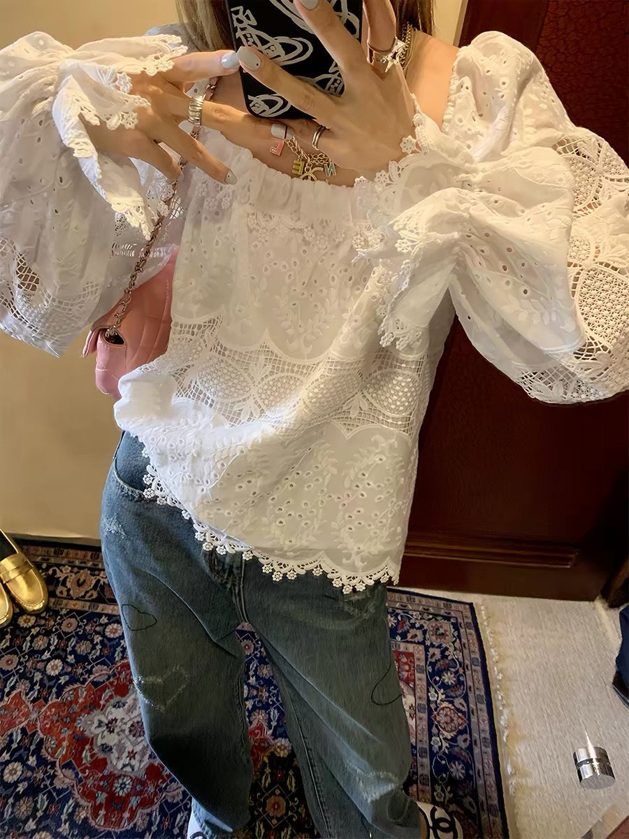 Distinctive & Refined: Women's Long-Sleeve White French-Style Shirt with a Unique Square Neckline (Early Autumn 2026 Collection)