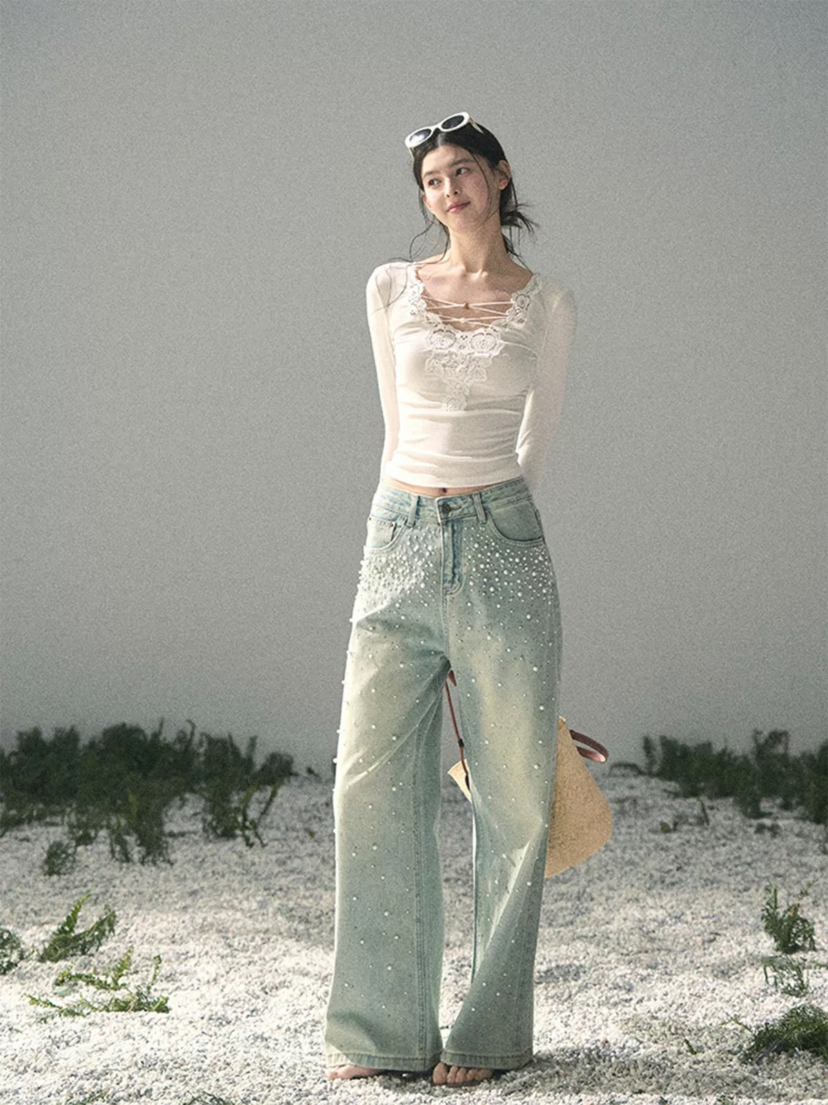 AOMALM's "Lace Summer" % Straight Shoulder Long Sleeve V-Neck Lace T-Shirt Women's Early Spring Slim Waist Short Top