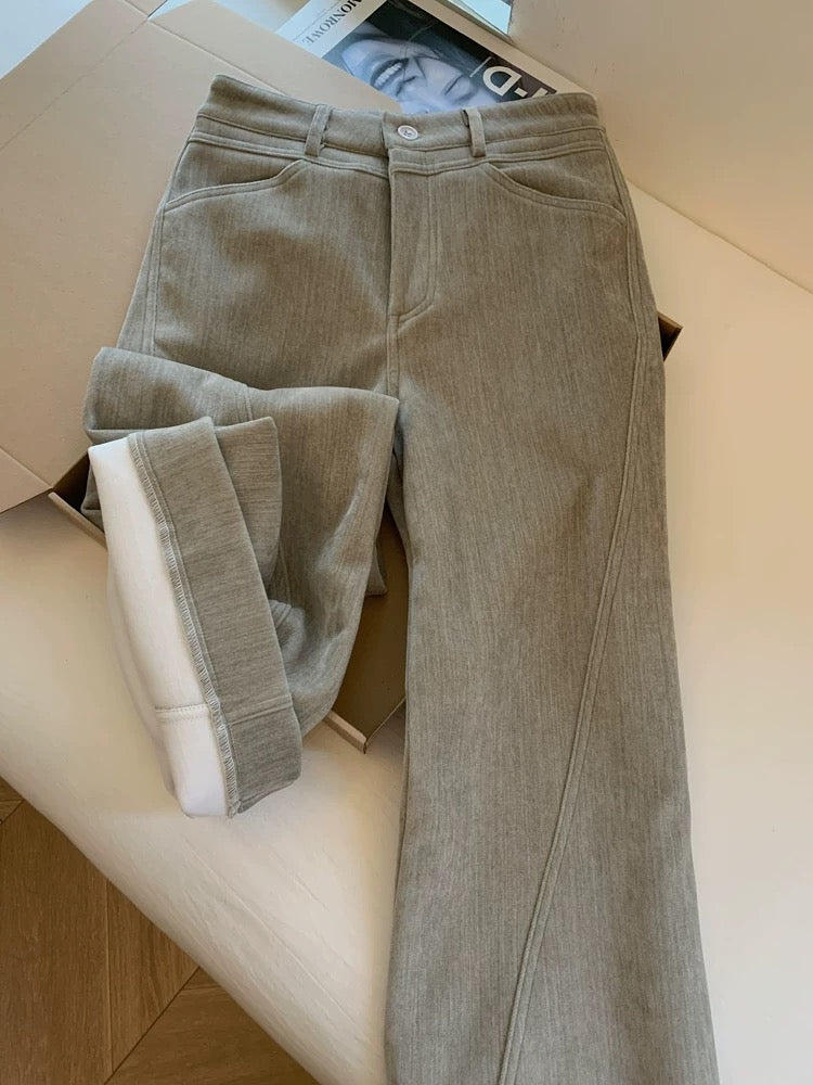 Grey fleece-lined thickened cargo casual pants, curved wide-leg pants for petite women, autumn and winter pants, loose boyfriend style, lazy look.