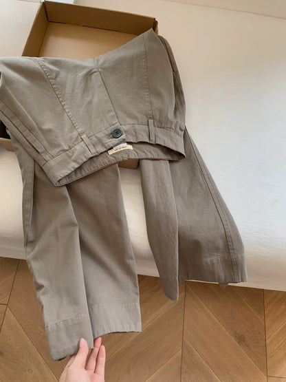 High-end gray casual workwear suit wide-leg pants, loose boyfriend style, relaxed feel, petite women's trousers.