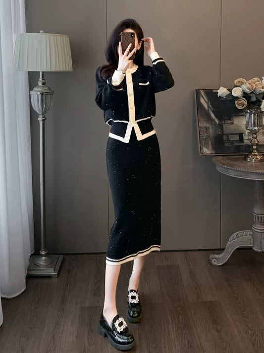 Autumn and winter clothing is paired with a complete set of small fragrant knitted suits and skirts, a fashionable and high-end sweater and skirt two-piece set