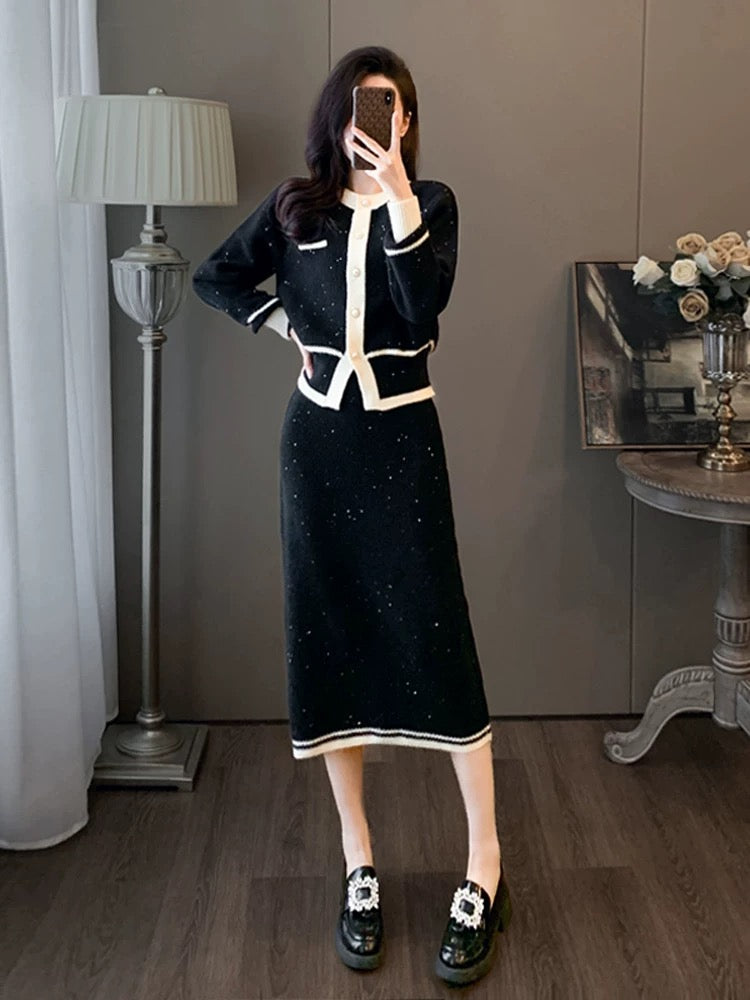 Autumn and winter clothing is paired with a complete set of small fragrant knitted suits and skirts, a fashionable and high-end sweater and skirt two-piece set