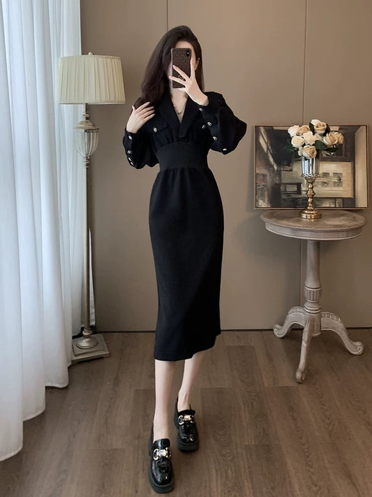 Black French unique dress for women in autumn and winter, slim waist, slimming temperament, super good-looking v-neck plus velvet skirt