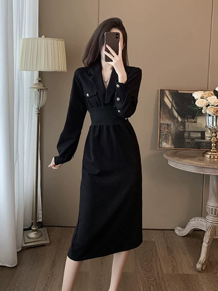 Black French unique dress for women in autumn and winter, slim waist, slimming temperament, super good-looking v-neck plus velvet skirt