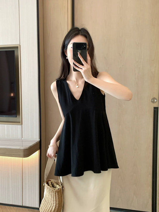 FT GUOGE 2026 Summer New Arrival Black Sleeveless V-Neck Elegant Design T-Shirt Top