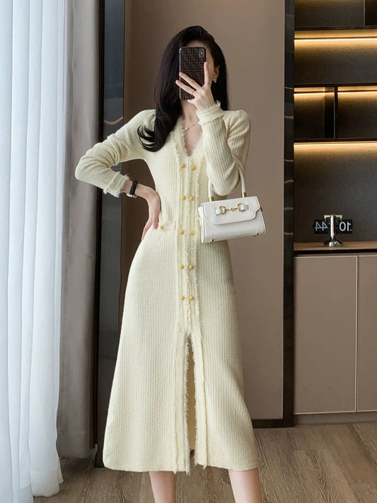 High-end, gentle, long sweater skirt, thickened and elegant, socialite V-neck inner bottoming knitted dress for women in autumn and winter