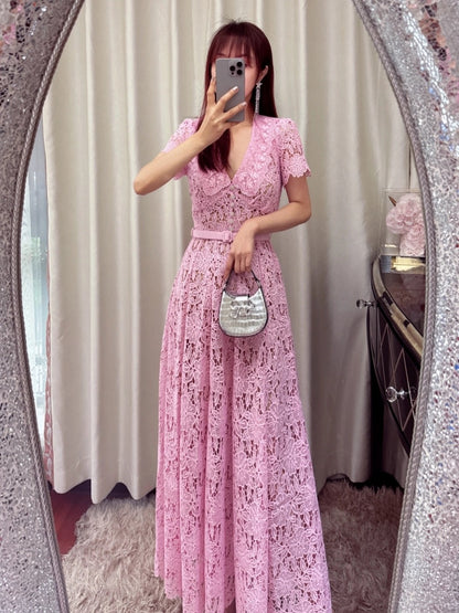 Dopamine wears a pink lapel sweet waist lace dress with a high-end tea break French temperament long skirt