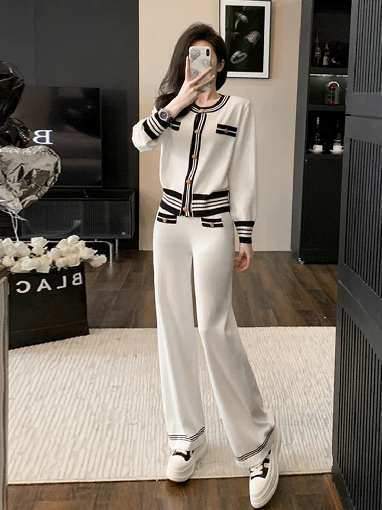 Xiaoxiangfeng knitted casual fashion suit for women, autumn style, age-reducing temperament, high-end sports wide-leg pants two-piece set