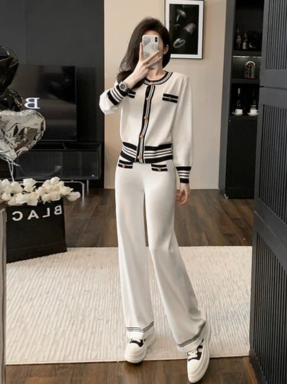 Xiaoxiangfeng knitted casual fashion suit for women, autumn style, age-reducing temperament, high-end sports wide-leg pants two-piece set