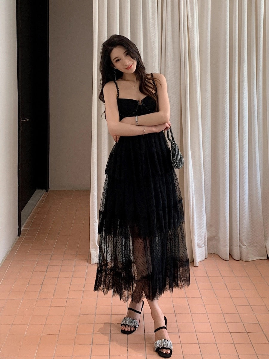 Polka dot mesh stitching lace slim waist sexy suspender dress high-end temperament holiday cake long dress