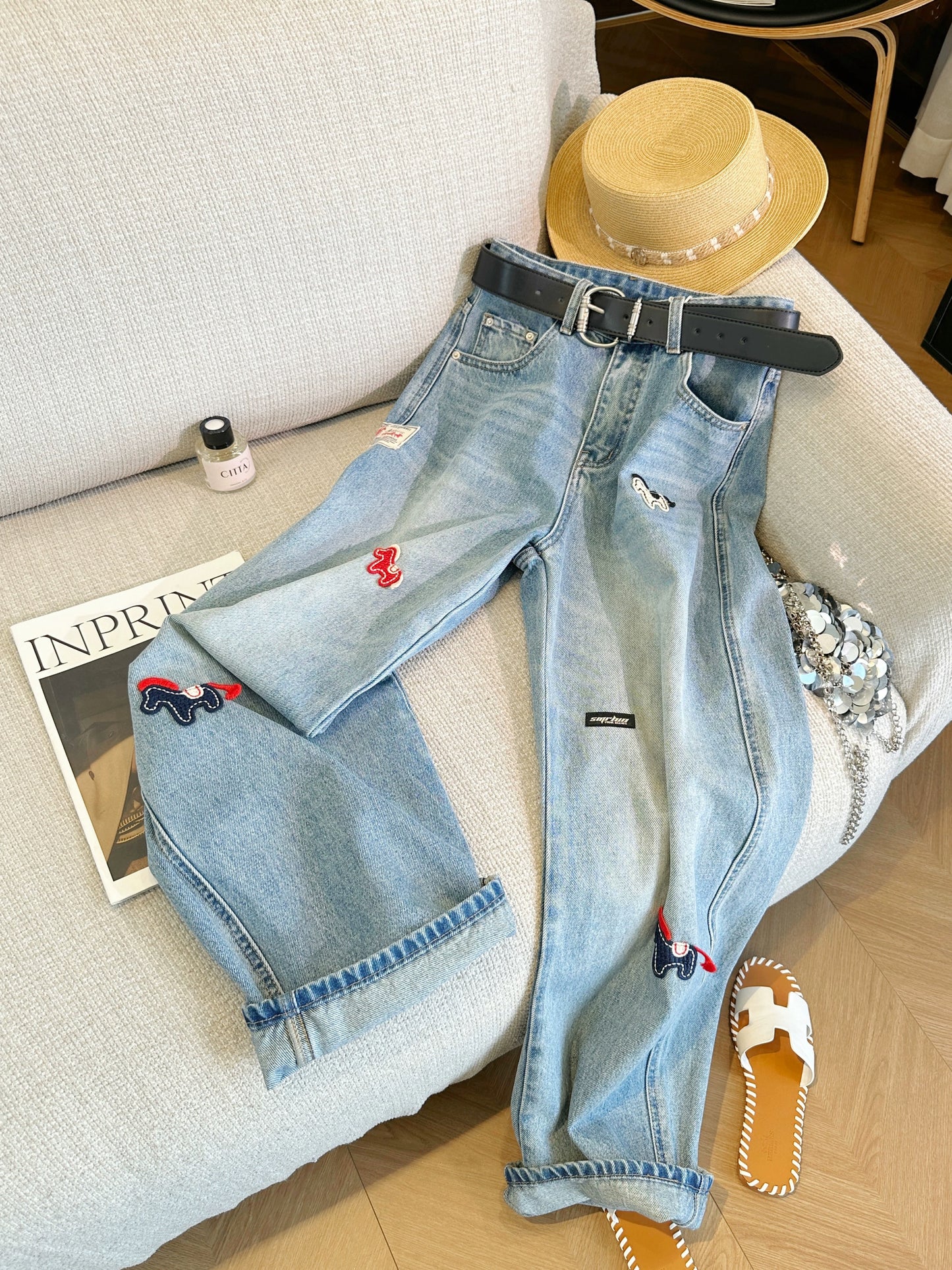Blue cartoon embroidered high-waisted wide-leg jeans for women, new summer 2026 style, super cute and versatile straight leg pants.