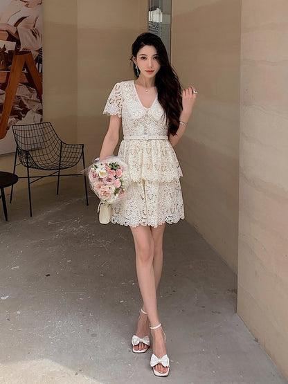 French retro style short-sleeved V-neck ivory lace cake dress waisted short skirt summer women's style