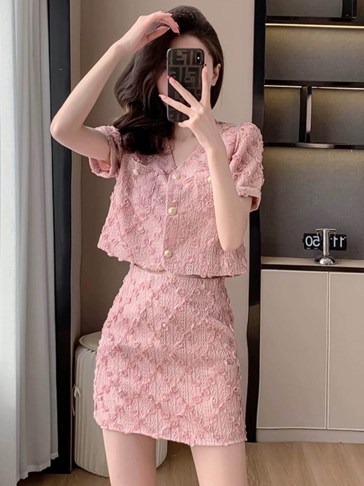 Xiaoxiangfeng pink lace top skirt suit women's summer dress with a complete two-piece set for petite celebrities