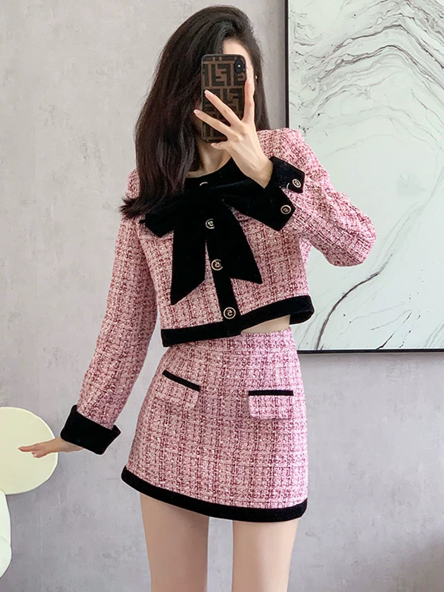 A complete set of tea-style outfits for autumn and winter. French rich daughter, high-end, small fragrance style pink plaid two-piece suit skirt