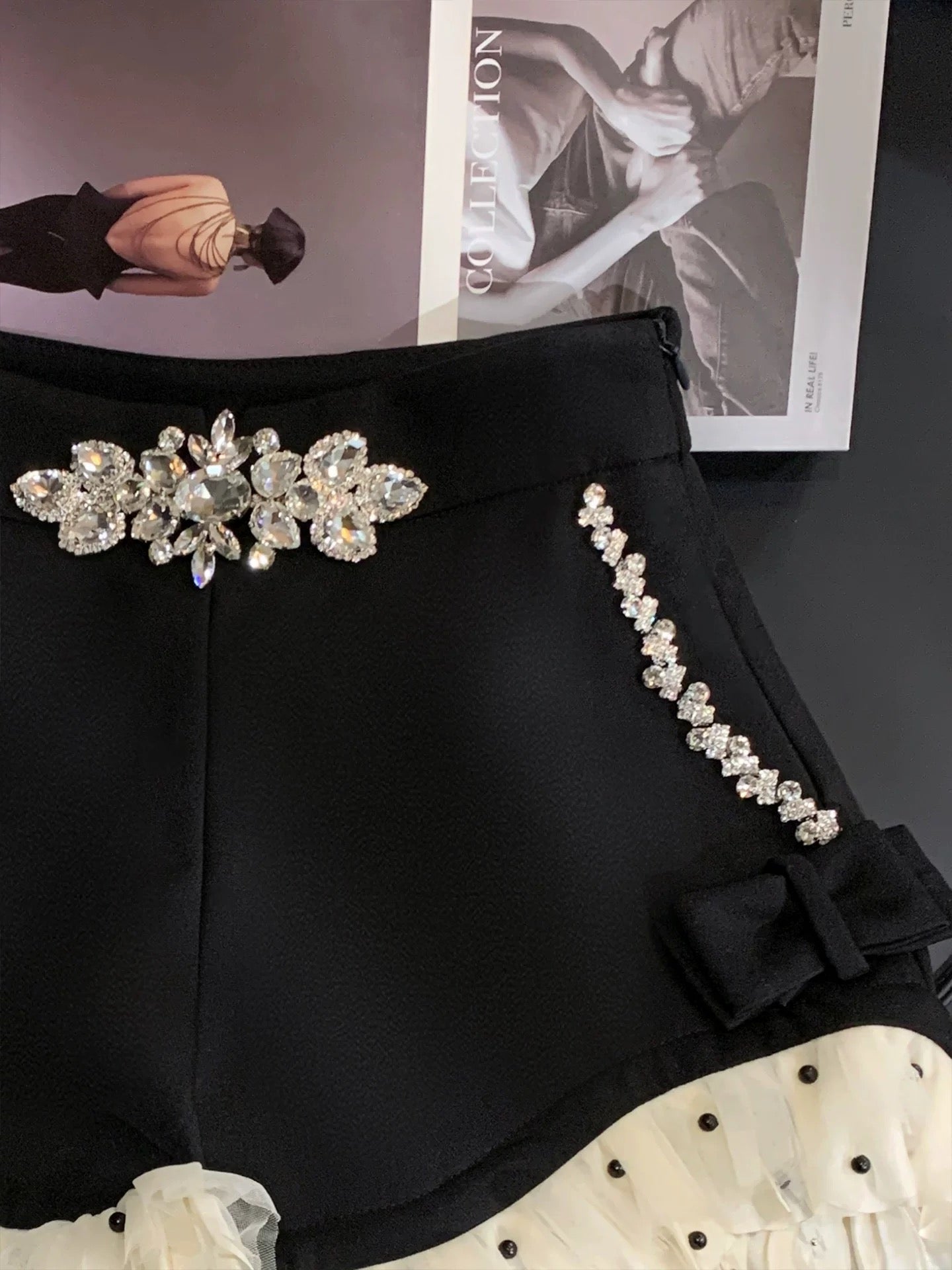 ZHOUYI/Monday French-style rhinestone-embellished mesh shorts for women, high-waisted, slimming, and elegant wide-leg hot pants