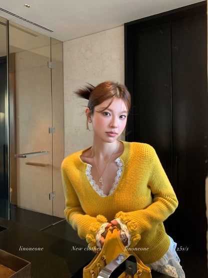 LINONEONE Butter Toast, Delicate and Relaxed Yellow Knit Sweater with Lace Crochet Flowers
