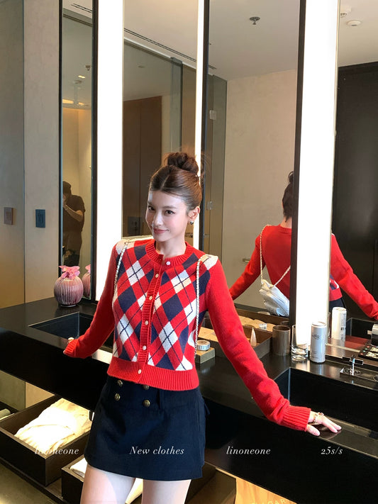 LINONEONE Miu-inspired retro-chic diamond-patterned color-blocked knit cardigan
