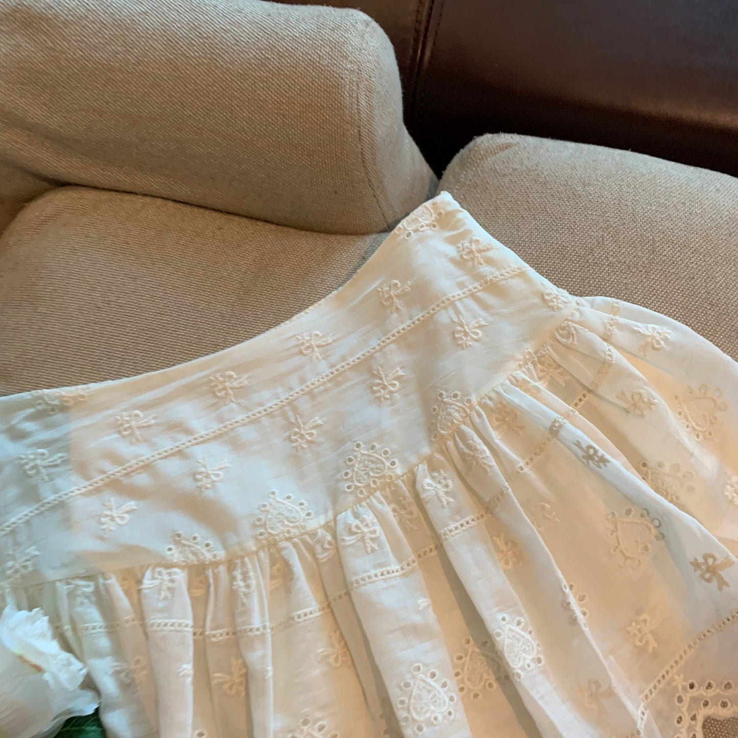 Jade Closet direct store recommendation ~ sweet style heavy embroidery hollow lace anti-exposure short skirt for women