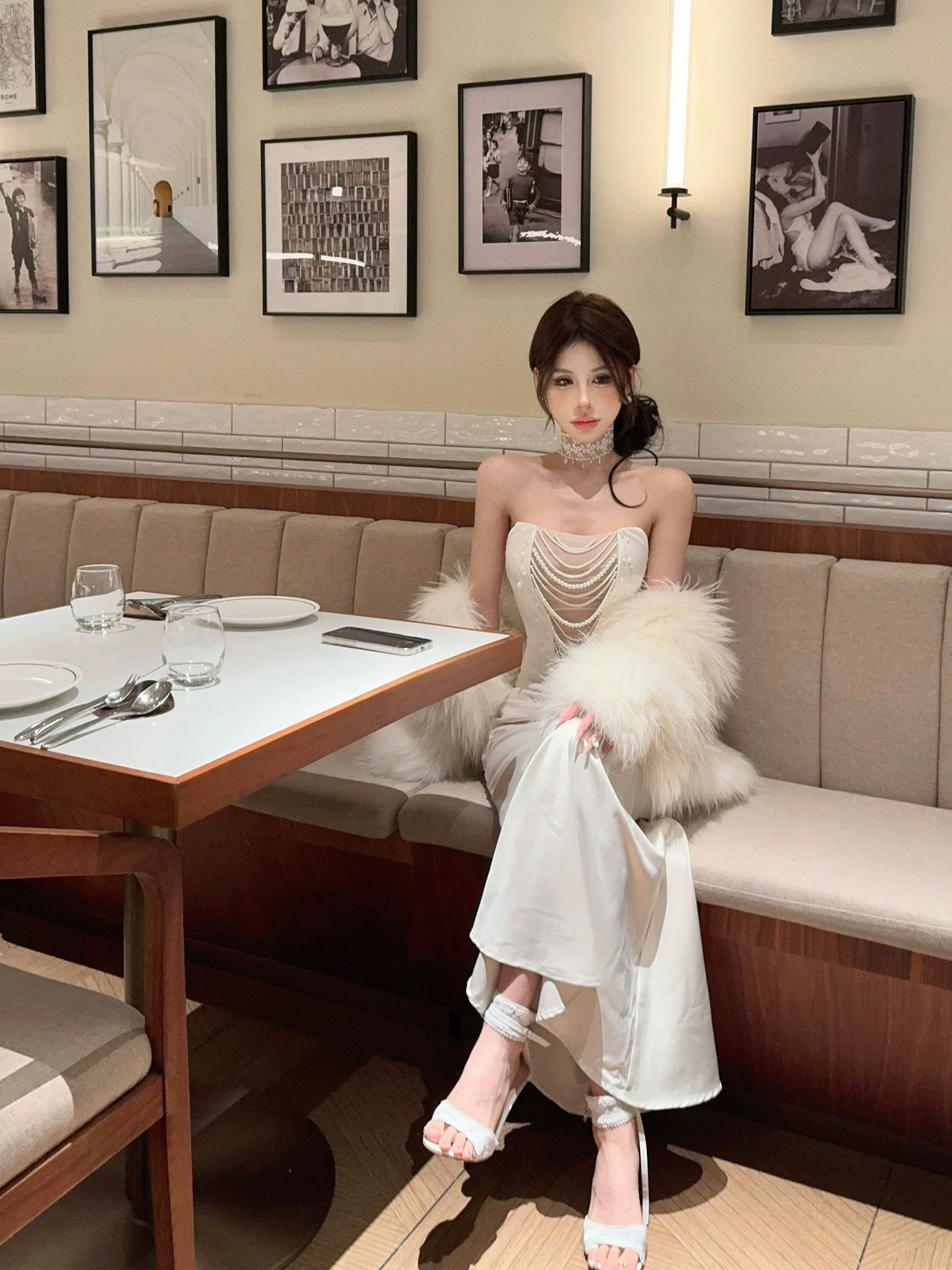 Dust Deng Deng Yujie unique and beautiful small suit for women 2024 autumn and winter tube top top and skirt two-piece set